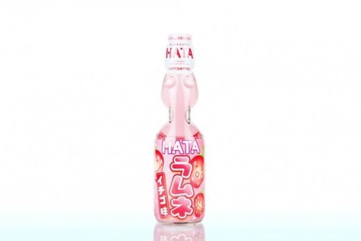 Хата Косэн Рамунэ в бутылке, Клубника, 200 мл
